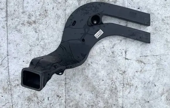 BMW 6 E63 E64 Cabin air duct channel 51477008956