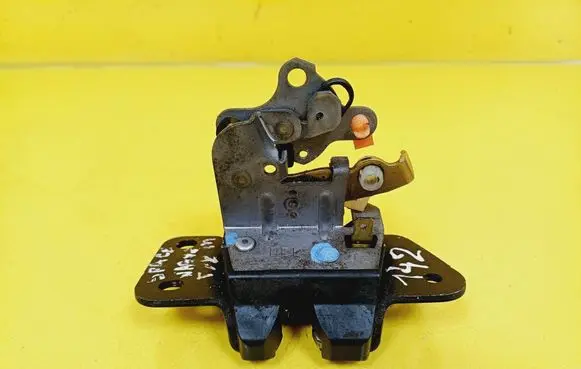 Mitsubishi Space Wagon Tailgate/trunk/boot lock/catch/latch
