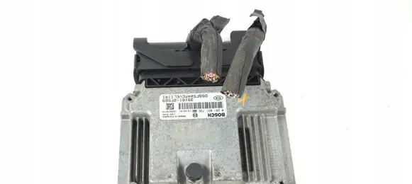 KIA Sportage Engine control unit/module ECU 0281031736