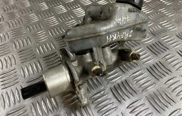 Opel Zafira A Master brake cylinder 32066735