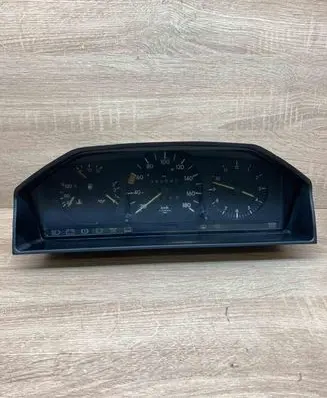 Mercedes-Benz E W124 Speedometer (instrument cluster) 1245401248 87001180