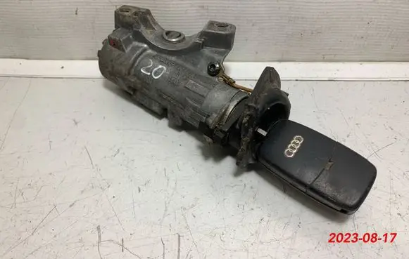 Audi A6 S6 C5 4B Ignition lock 4B0905851C