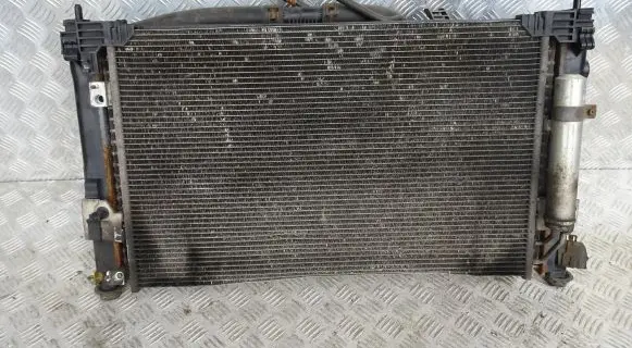 Mitsubishi Outlander Radiator set 