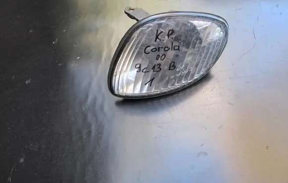 Toyota Corolla E110 Front indicator light 12463