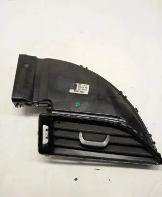 BMW 7 G11 G12 Dashboard side air vent grill/cover trim 7401188