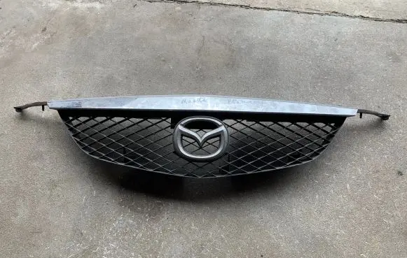 Mazda Premacy Front grill C10050712