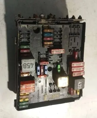 Volkswagen PASSAT B6 Fuse module 1K0937124K