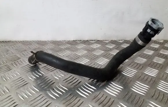 Ford Focus Engine coolant pipe/hose