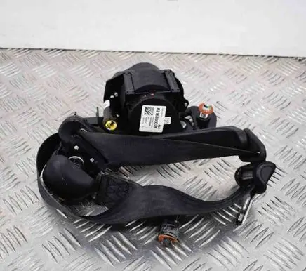 Hyundai Genesis Front seatbelt 621585800B