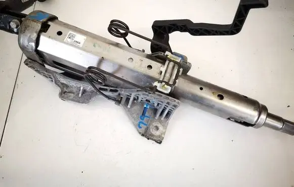 Chevrolet Cruze Steering wheel axle 13423966 825902385