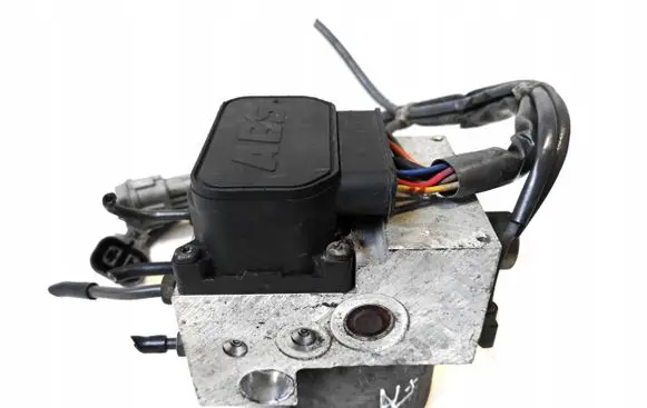 Nissan Almera ABS Pump 476002N310