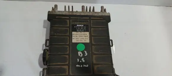 Volkswagen PASSAT B3 Engine control unit/module 0261200263 B261600004