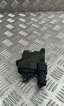 Audi A8 S8 D5 Glow plug pre-heat relay 059907282 E2110022986