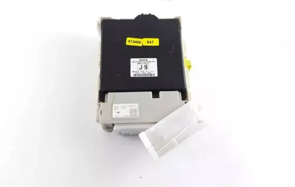 Toyota Prius+ (ZVW40) Comfort/convenience module 8922147211 8273047420A