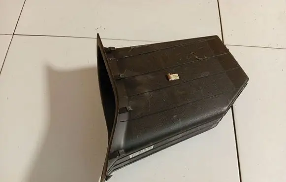 Opel Antara Glove box 96811910