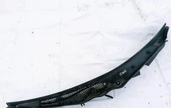 Mercedes-Benz E W212 Wiper trim A2128301213