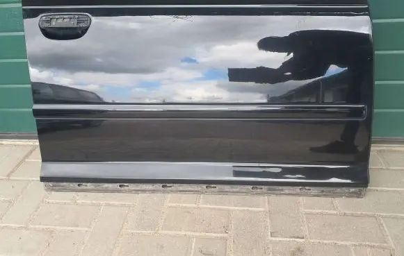 Audi A3 S3 A3 Sportback 8P Front door Ly9b