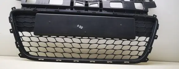 Hyundai i30 Front bumper lower grill 865612R000