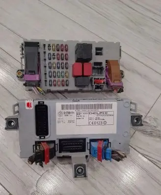 Fiat Punto (188) Fuse box set 51735171