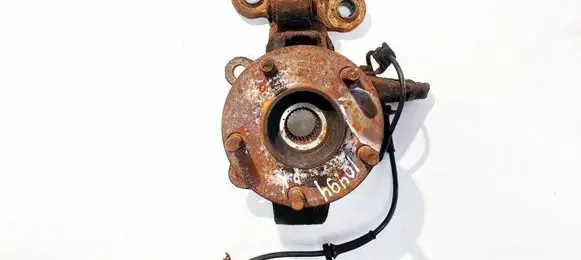 Nissan Primera Front wheel hub 