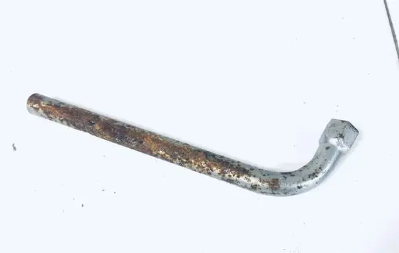 Citroen C4 I Wheel nut wrench 