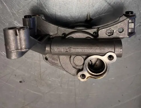 Volkswagen Golf VI Oil pump 03L115263 03L115105B