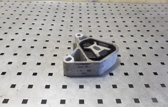 Mercedes-Benz B W246 W242 Engine mount bracket A2462400300
