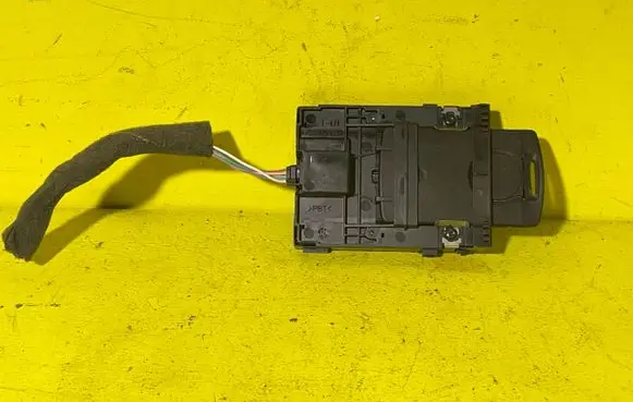 Renault Megane IV Ignition key card reader RZ1R5P4K3