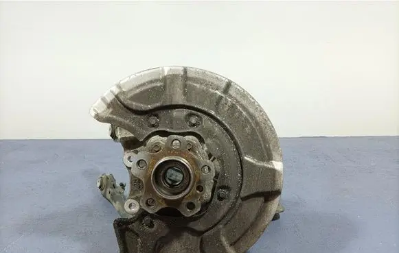 Audi A4 S4 B7 8E 8H Front wheel hub spindle knuckle 6861135