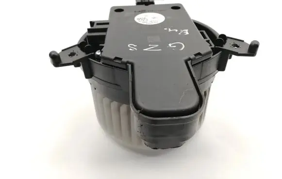 Toyota Yaris XP210 Heater fan/blower CZ1163606064