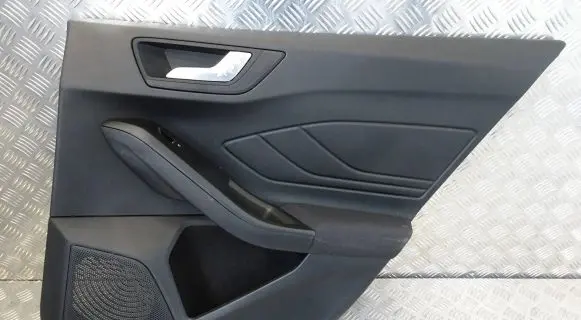 Ford Focus Coupe rear side trim panel 