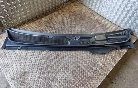 Ram 1500 Wiper trim 68299452AE 68299451AE