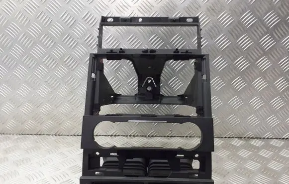 Ford Mondeo Mk III Radio/GPS head unit trim 4S71-18522-ACW