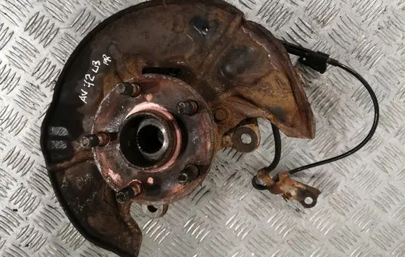 Toyota Avensis T250 Hub lock 4350221010 4778105030