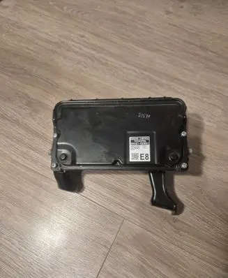 Toyota Yaris XP210 Engine control unit/module 89661K0081 MB2830001360