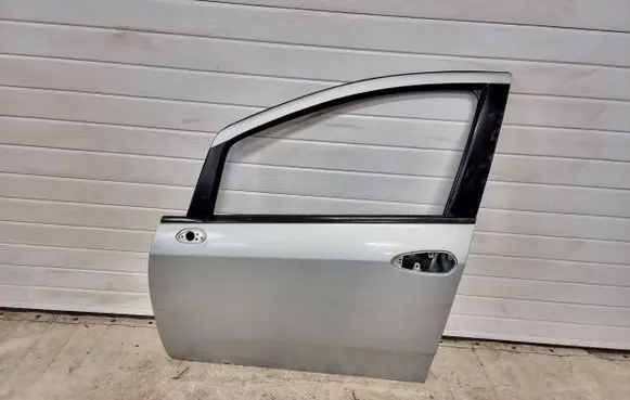 Fiat Punto (199) Front door