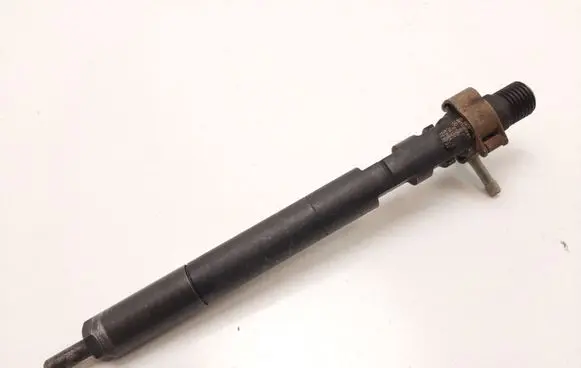 Fuel injector