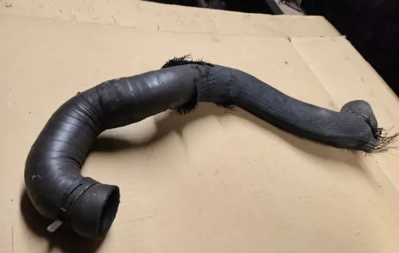 Jeep Cherokee XJ Intercooler hose/pipe