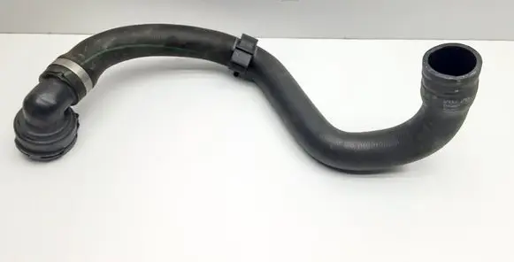 Volvo V40 Engine coolant pipe/hose 31474987