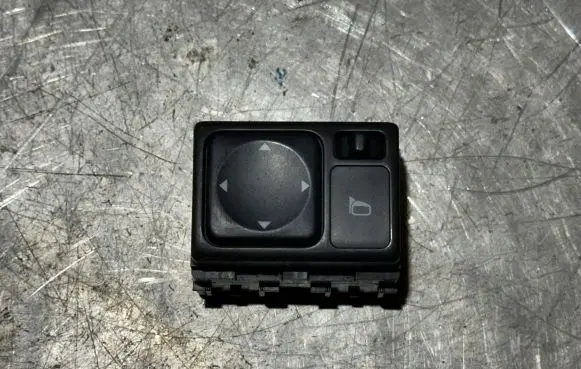 Nissan Murano Z50 Wing mirror switch