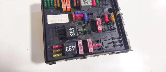 Volkswagen Golf Plus Fuse box set 1k0937124k