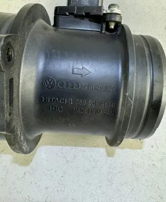 Audi Q7 4L Mass air flow meter 059906461N