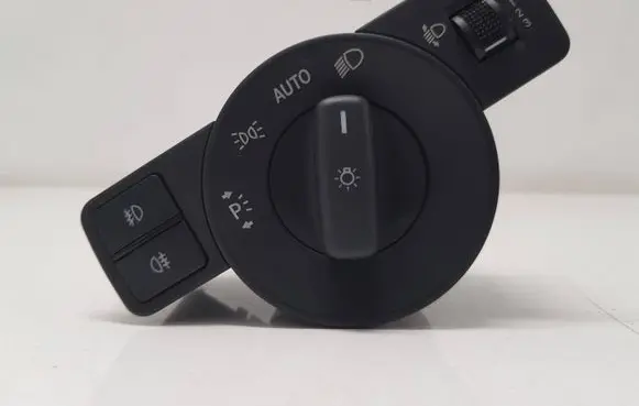 Mercedes-Benz Vito Viano W447 Light switch