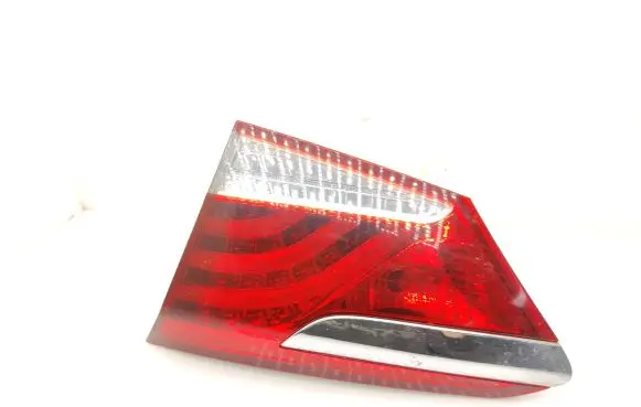 Hyundai i40 Tailgate rear/tail lights 924043Z000