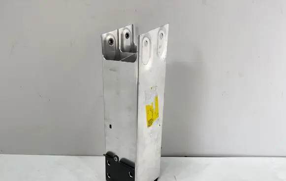 Tesla Model Y Front bumper cross member 1487461 148746100E