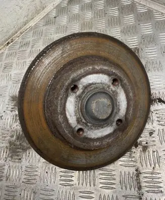 Rear wheel hub