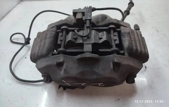 Mercedes-Benz S W221 Front brake caliper
