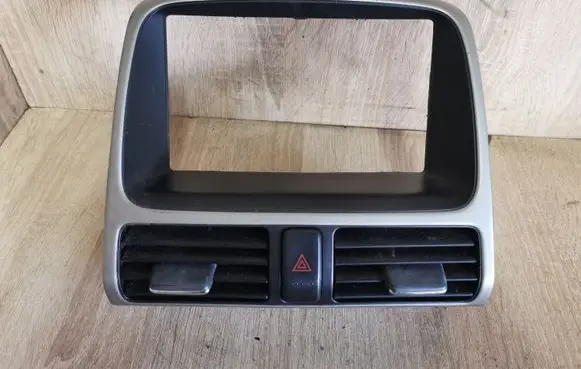 Honda CR-V Dash center air vent grill 7250S9AA0130