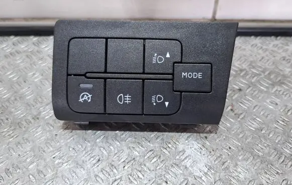 Fiat Ducato Headlight level height control switch 07355860840