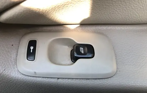Volvo XC90 Electric window control switch